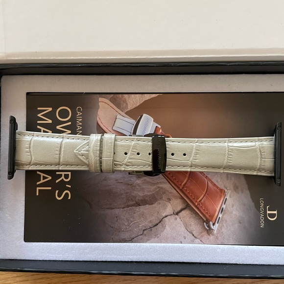 Longvadon Luxury Apple Watch Bands - Picture 2 of 5